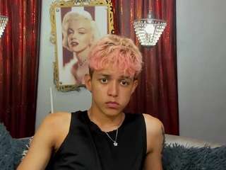 jisus-cat Live Webcam on CamSoda