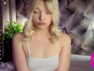 Liya's Live Sex Cam Show