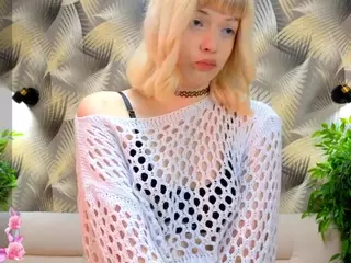 Liya's Live Sex Cam Show