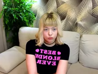 Liya's Live Sex Cam Show
