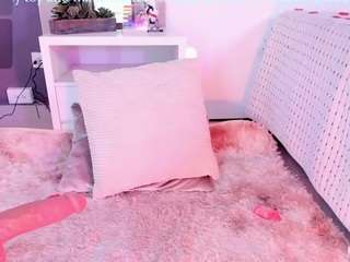 miiamillerr's CamSoda show and profile