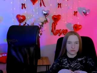 doll-vey's CamSoda show and profile