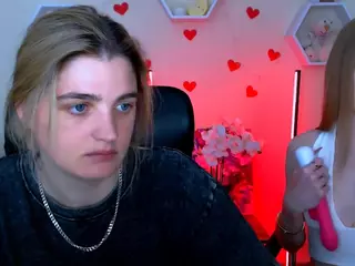 doll-vey's Live Sex Cam Show