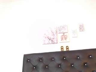 Model ini sedang live sekarang. dulce-177