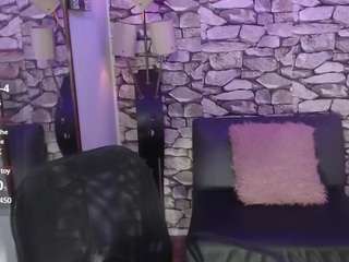 lana-pearce Live Webcam on CamSoda