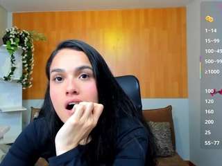 lana-pearce's live room