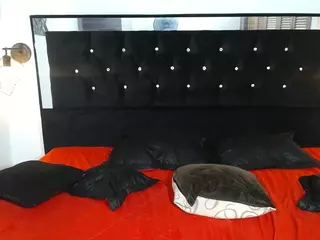 naughtyy-sebas's Live Sex Cam Show