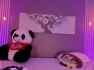 sarascoot's Live Sex Cam Show