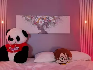 sarascoot's Live Sex Cam Show
