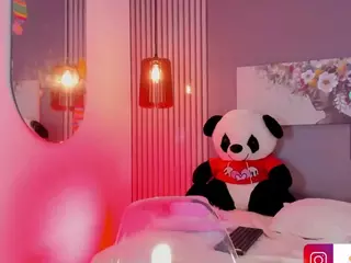 sarascoot's Live Sex Cam Show