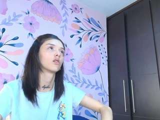 vaiolett-smith Live Webcam on CamSoda