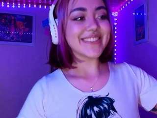 violet-smilee Live Webcam on CamSoda