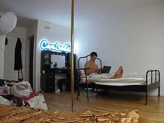 voyeurcam-CelticIRON-01