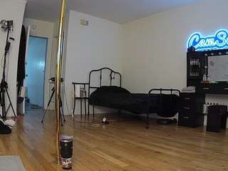 voyeurcam-CelticIRON-01