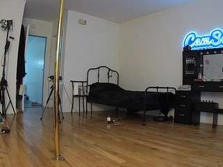 voyeurcam-CelticIRON-01