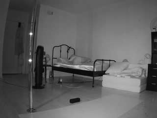 voyeurcam-CelticIRON-01