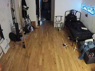 voyeurcam-CelticIRON-01