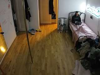 voyeurcam-CelticIRON-01