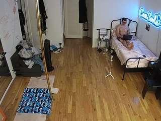 voyeurcam-celticiron-01 camsoda