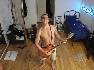 voyeurcam-celticiron-01