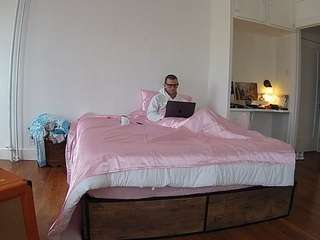 voyeurcam-celticiron-01