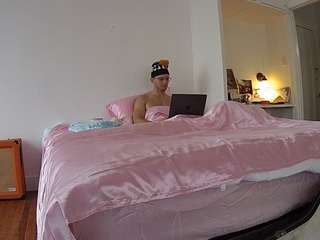 voyeurcam-celticiron-01