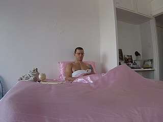 voyeurcam-celticiron-01