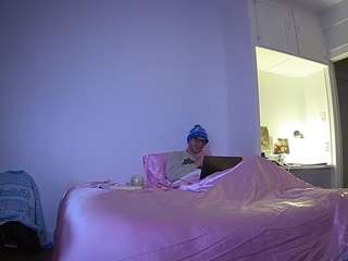 voyeurcam-celticiron-01