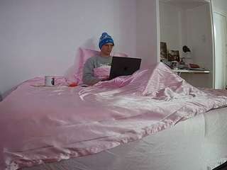 voyeurcam-celticiron-01