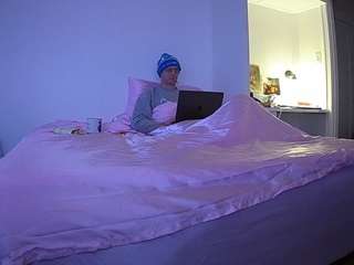 voyeurcam-celticiron-01