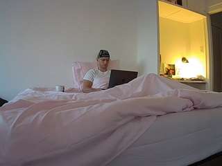 voyeurcam-celticiron-01