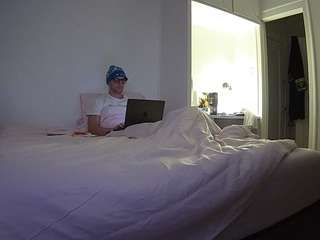 voyeurcam-celticiron-01