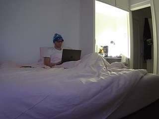 voyeurcam-celticiron-01