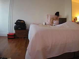 voyeurcam-celticiron-01