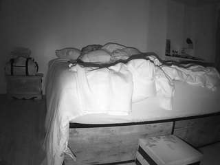 voyeurcam-celticiron-01