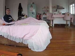 voyeurcam-CelticIRON-01