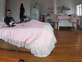 voyeurcam-CelticIRON-01