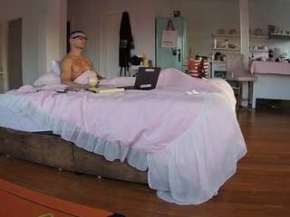 voyeurcam-celticiron-01