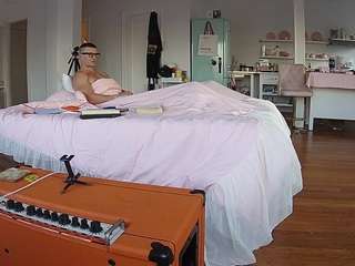 voyeurcam-celticiron-01