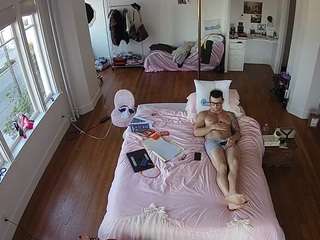 voyeurcam-celticiron-01