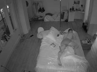 voyeurcam-CelticIRON-01 live webcam on Soda Cams