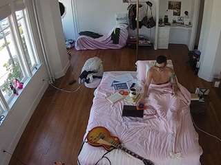 voyeurcam-celticiron-01