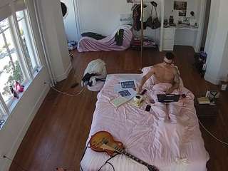 voyeurcam-celticiron-01