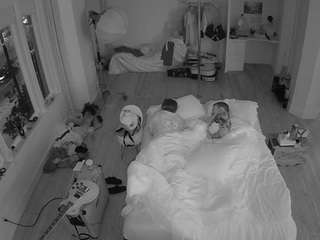 voyeurcam-celticiron-01