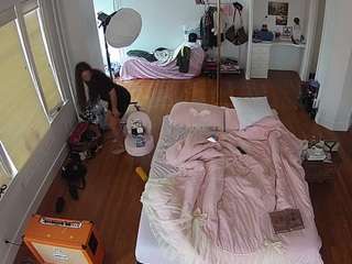 le modèle voyeurcam-celticiron-01 est en webcam porno dans un show sur le site camsoda, il possède les tags suivants: black hair,blowjob,cock rating,green eyes,muscular,no drinking,no smoking,orgasm,tattoos,hd