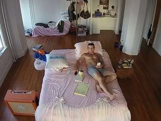 voyeurcam-celticiron-01