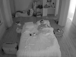 le modèle voyeurcam-celticiron-01 est en webcam porno dans un show sur le site camsoda, il possède les tags suivants: black hair,blowjob,cock rating,green eyes,muscular,no drinking,no smoking,orgasm,tattoos,hd