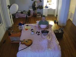 voyeurcam-CelticIRON-01