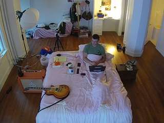 voyeurcam-celticiron-01