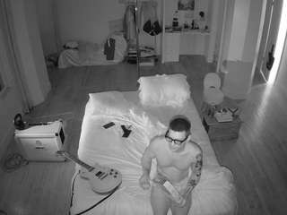 voyeurcam-celticiron-01